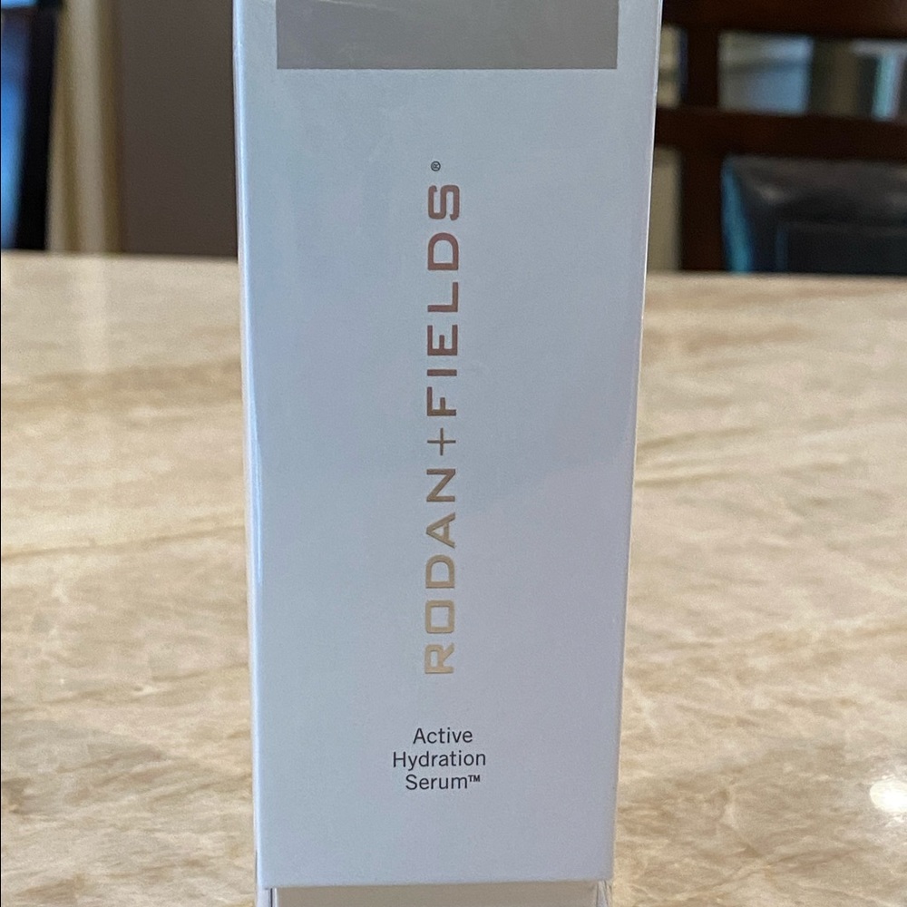 RODAN and FIELDS Active Hydration Serum